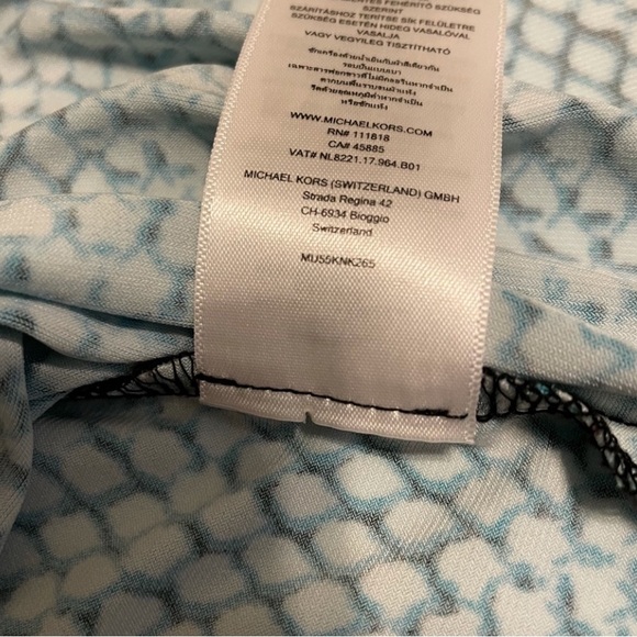 MK V- Neck Blouse. Size Medium (EUC) - Picture 8 of 11